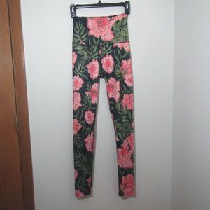 Beyond Yoga Size Small Lux Floral High Rise Full Length Leggings